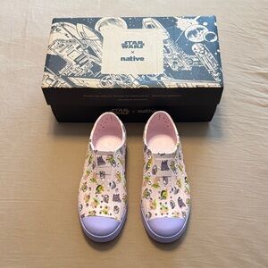 Native x Star Wars — Milk Pink Healing Lavender Mando Grogu Print - Size J3 NIB